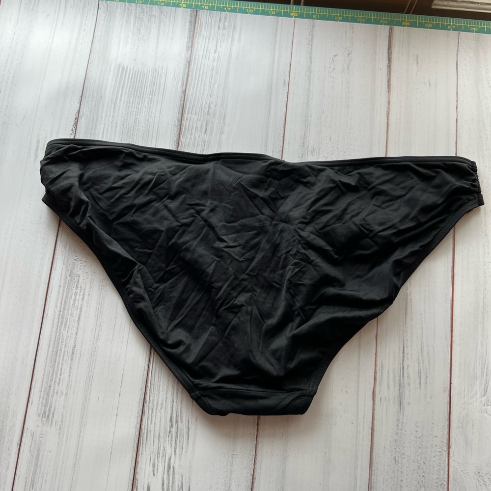 Coco Reef XL swim bottom with metal‎ detail at hip! - Picture 4 of 5
